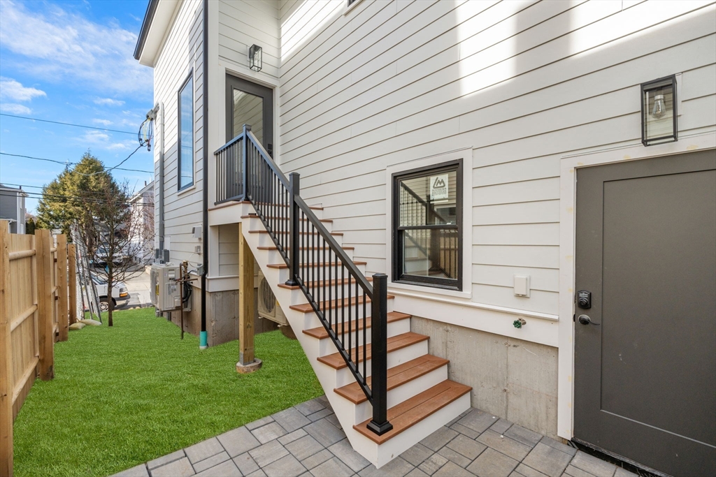 16-22 Clinton Street # 18