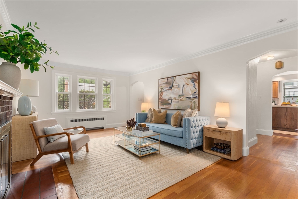 16 Duxbury Road