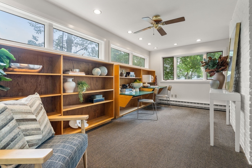 16 Duxbury Road