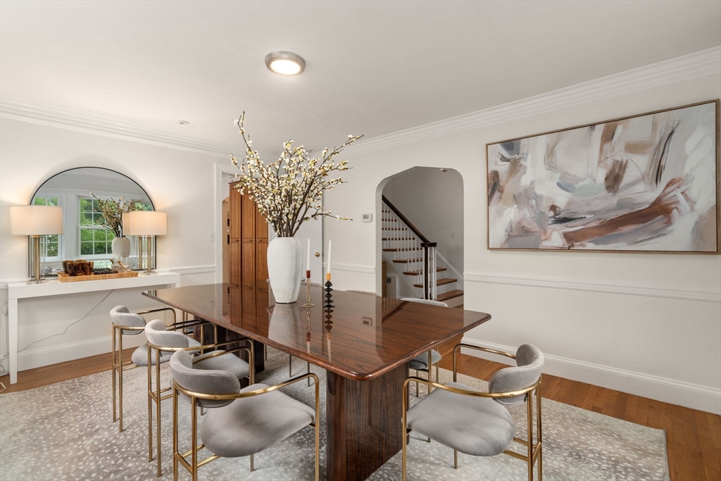 16 Duxbury Road