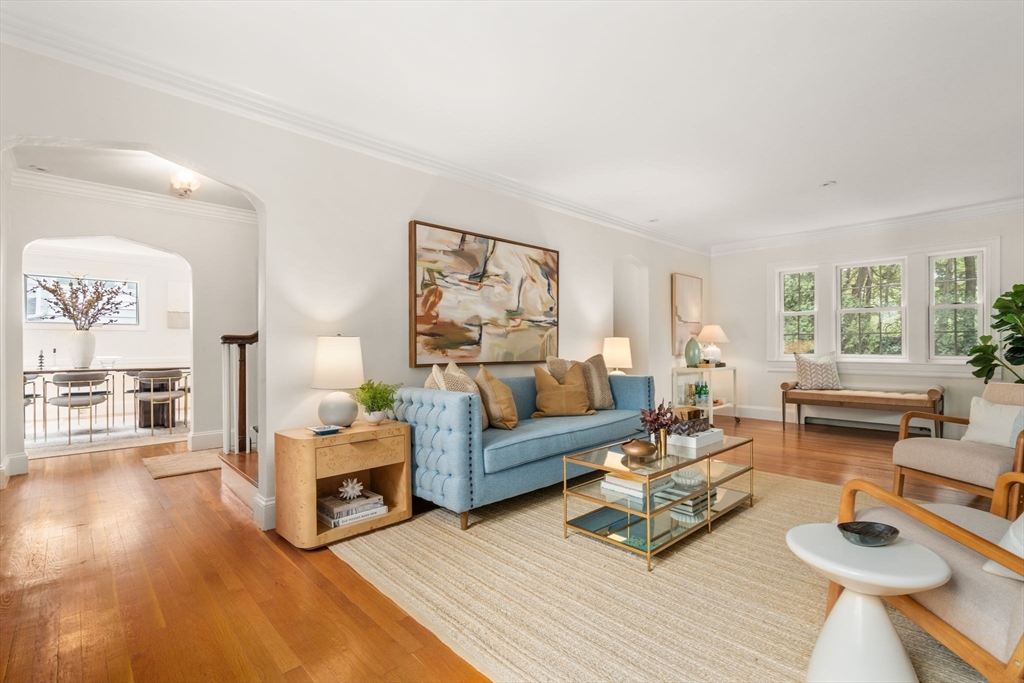 16 Duxbury Road
