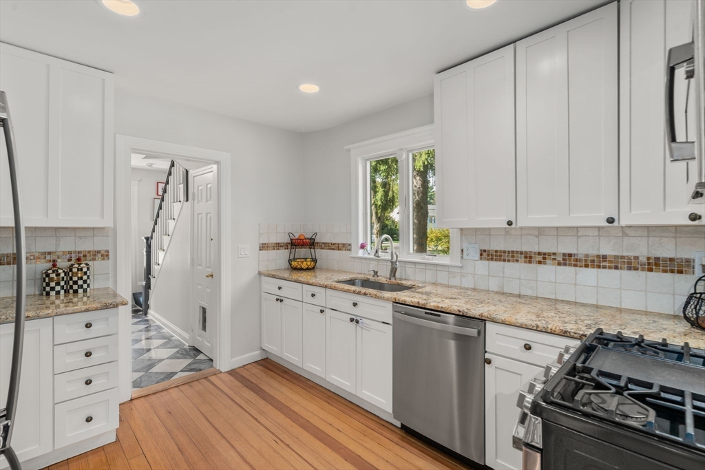 306 Manning St