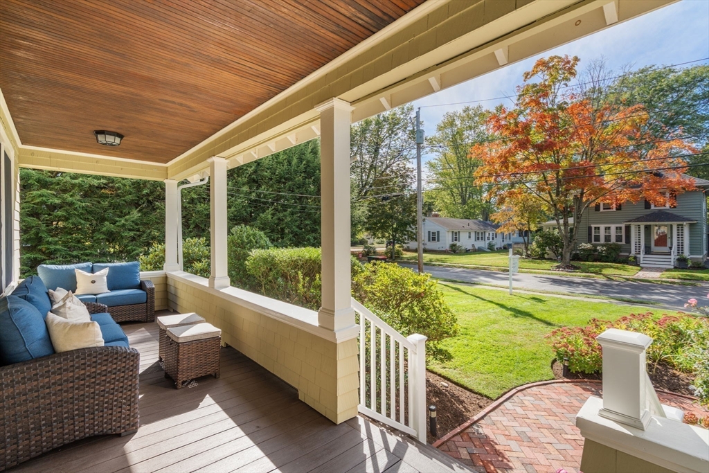 306 Manning St