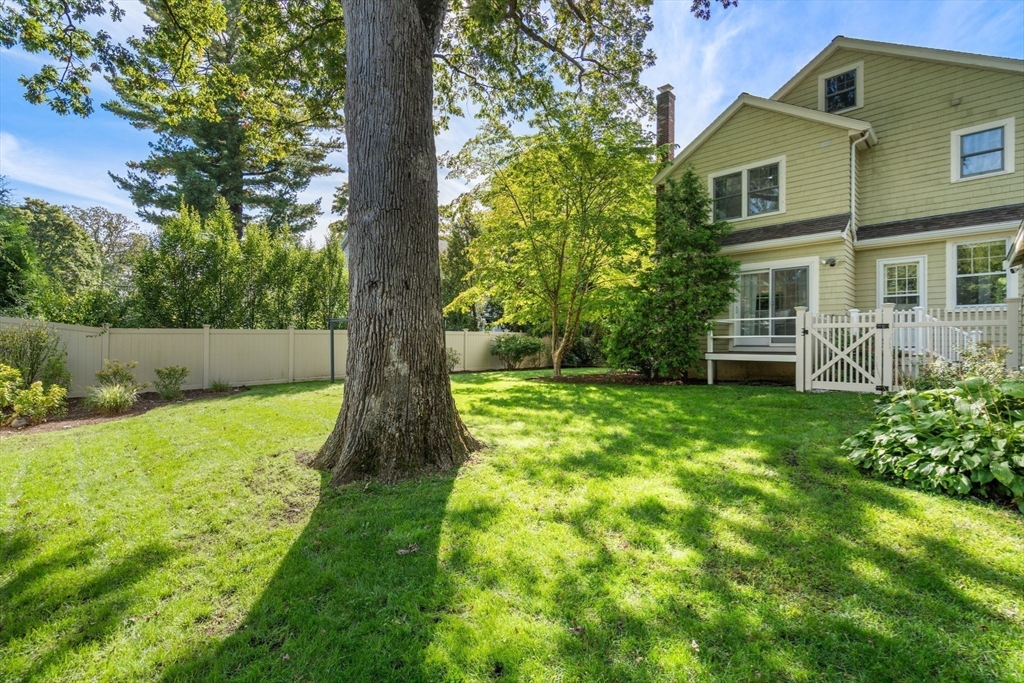 306 Manning St