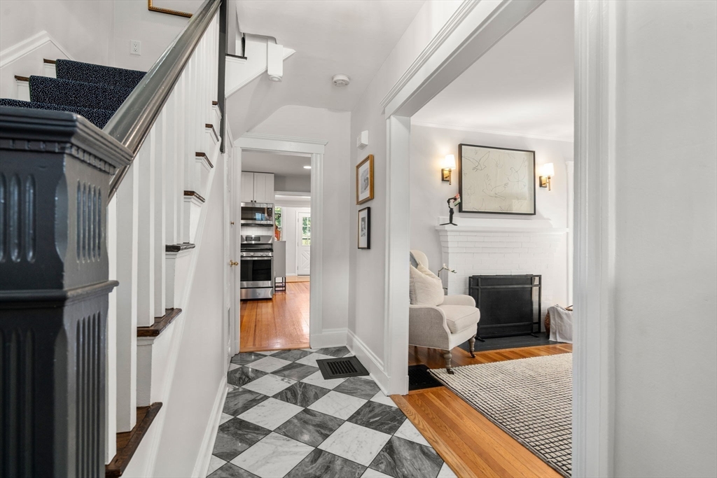 306 Manning St