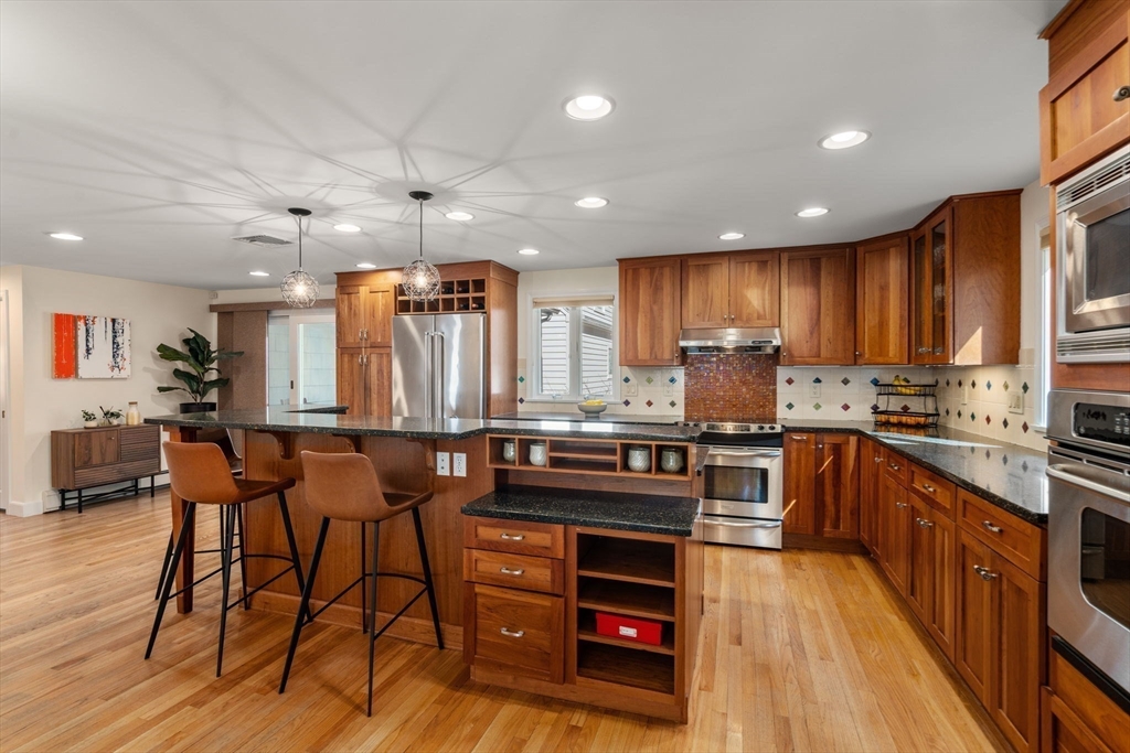 88 Robinwood Ave.