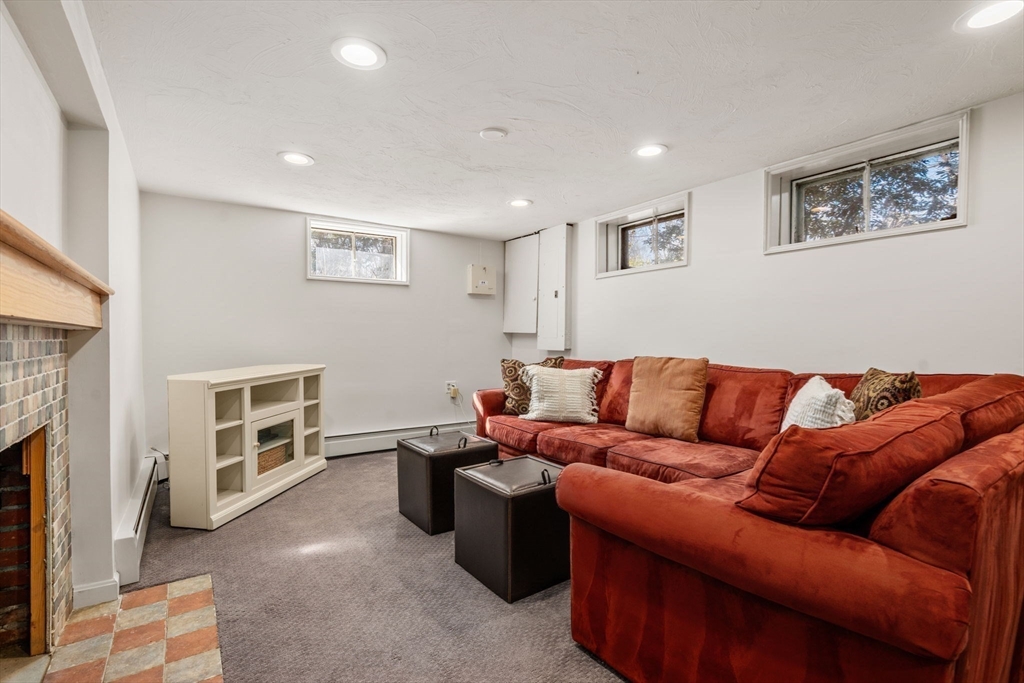 88 Robinwood Ave.