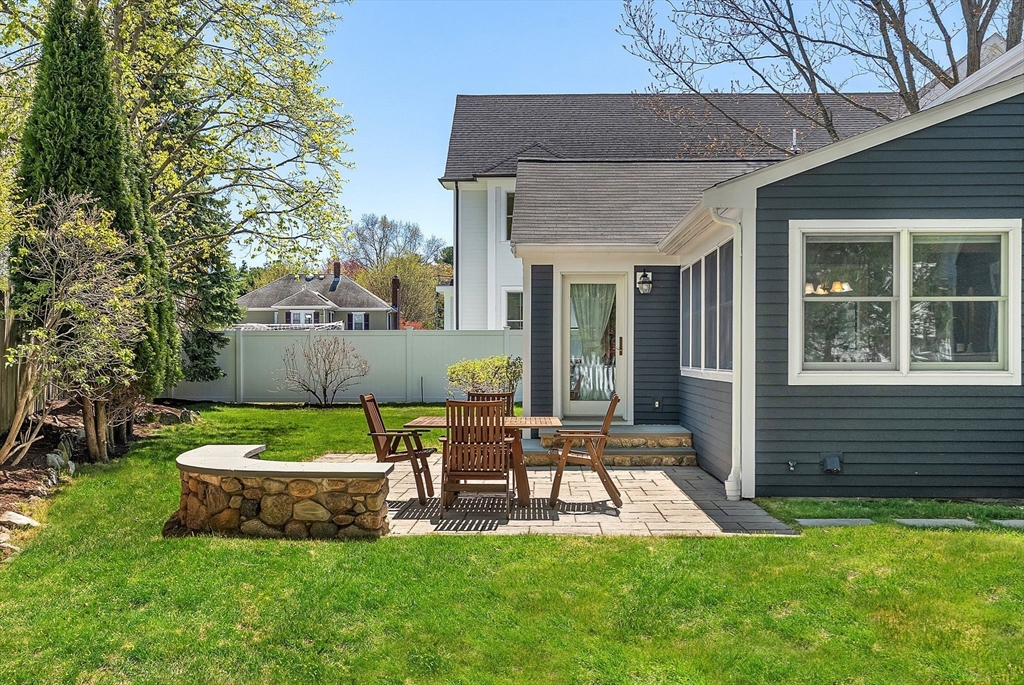 23 Douglas Rd.