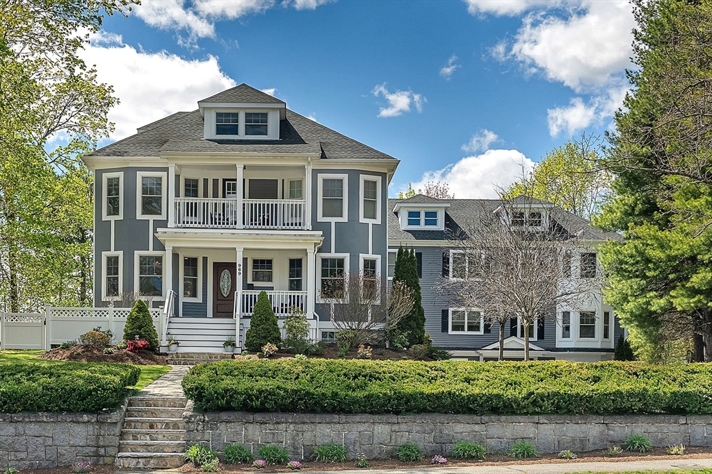 969 Greendale Ave