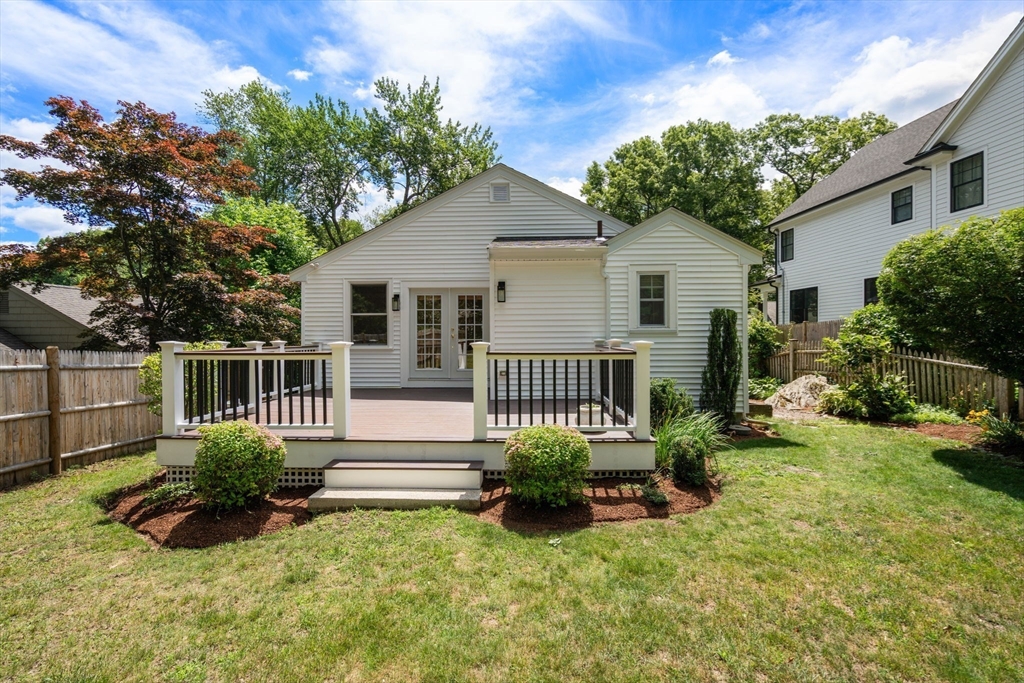 91 Henderson St