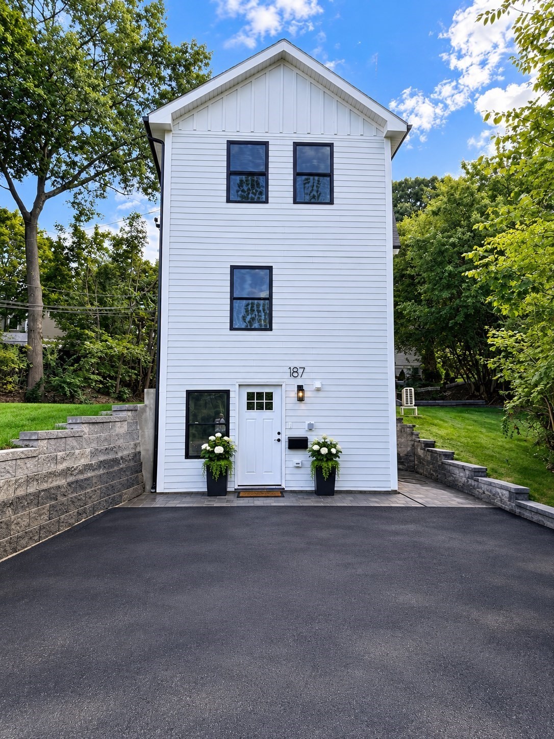187 St. Mary Street # 187