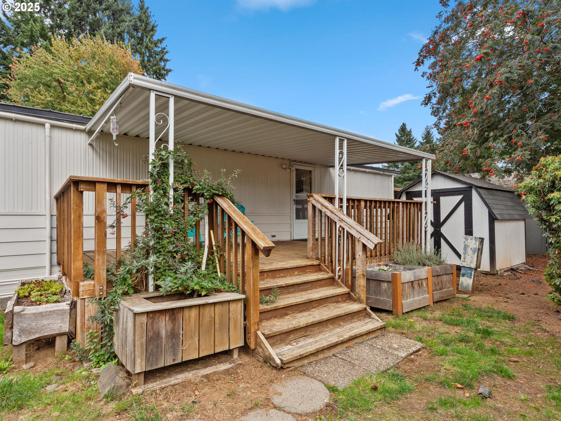 15619 NE CAPLES RD 95