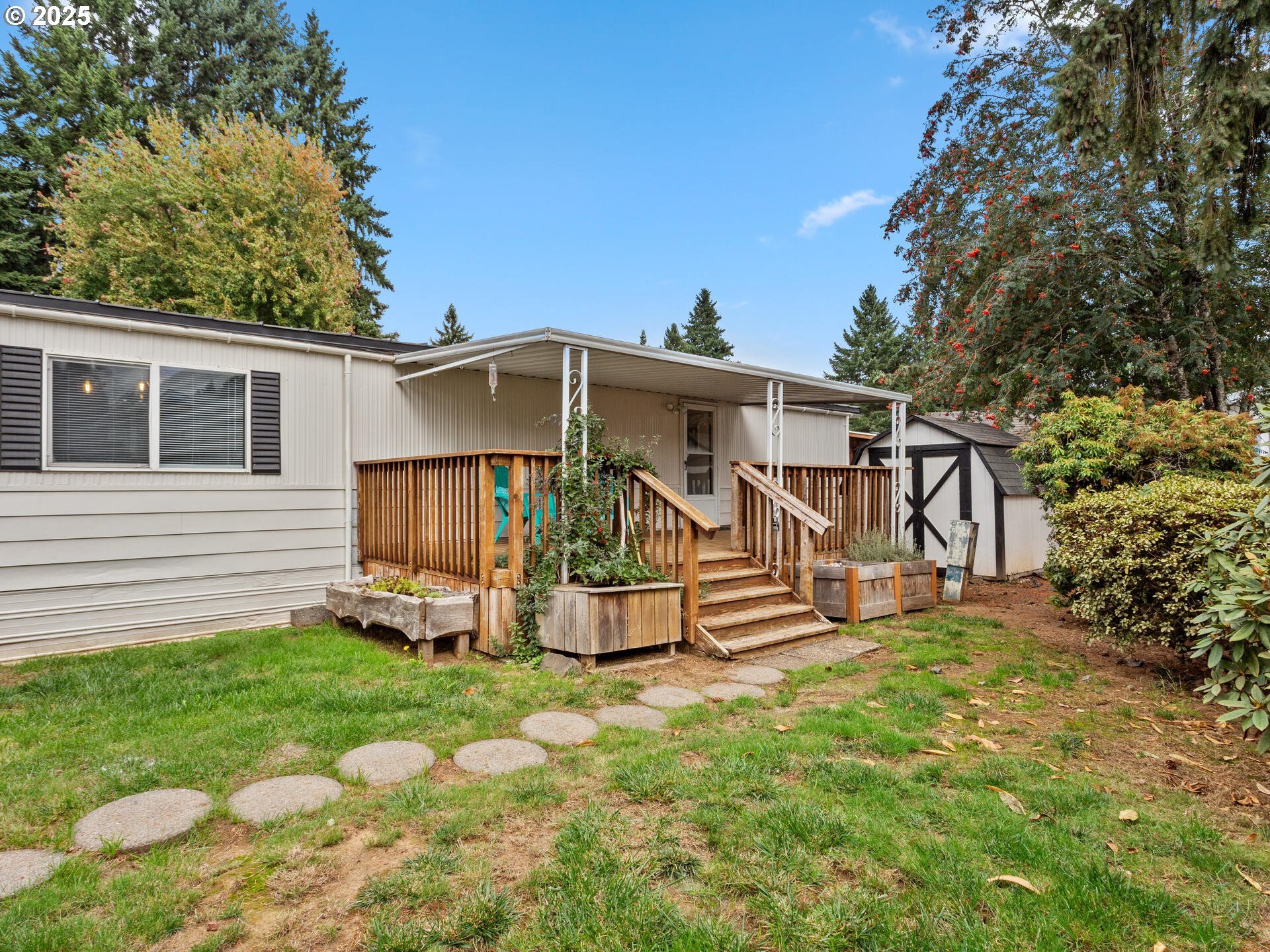 15619 NE CAPLES RD 95