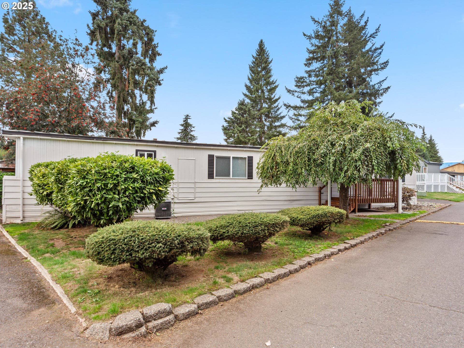 15619 NE CAPLES RD 95