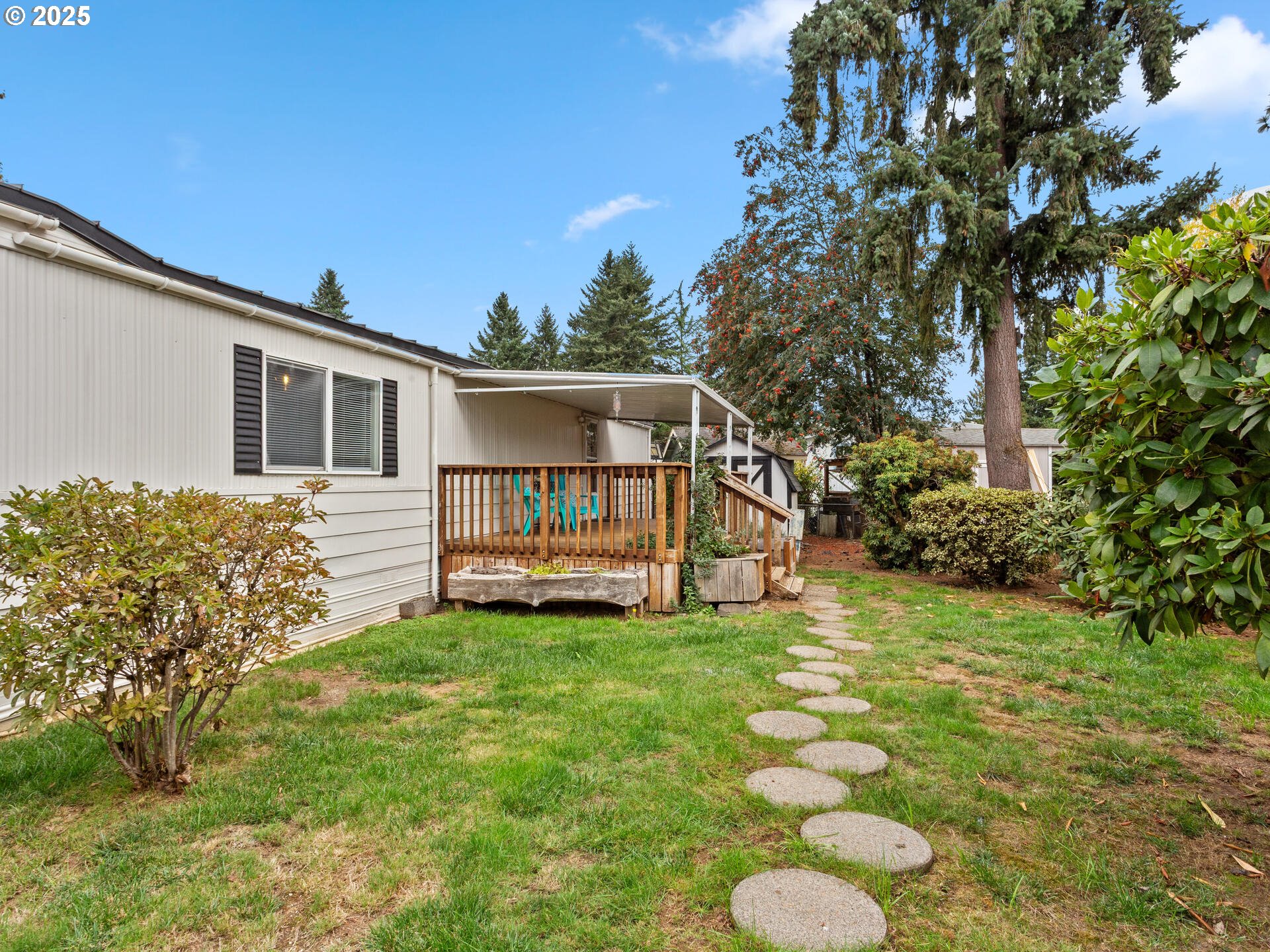15619 NE CAPLES RD 95