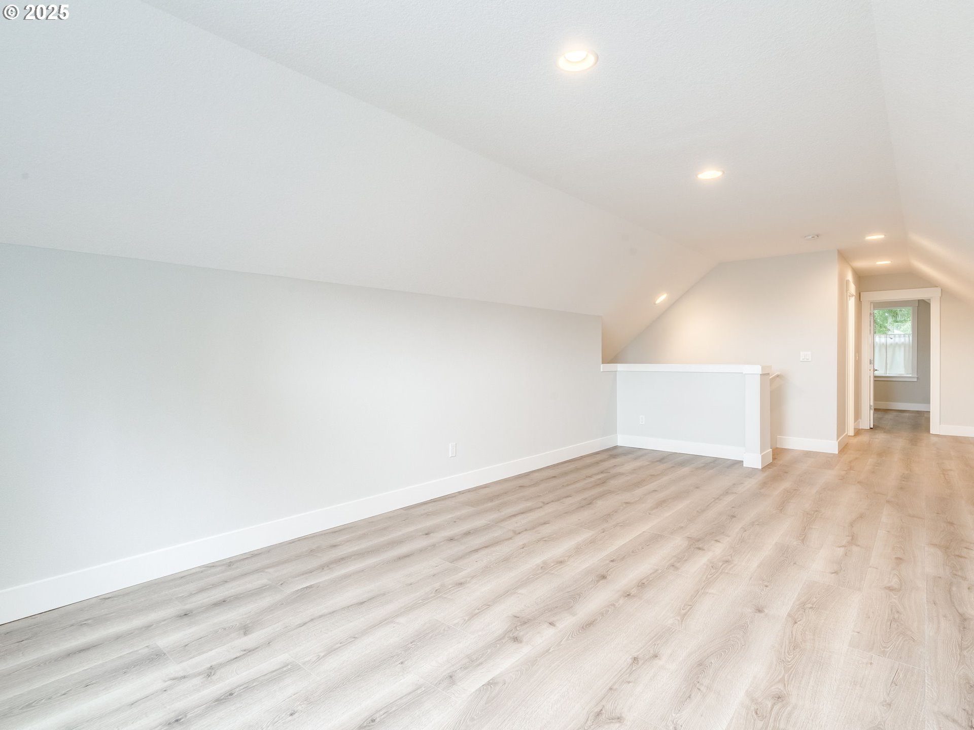 17613 NE 75TH CIR