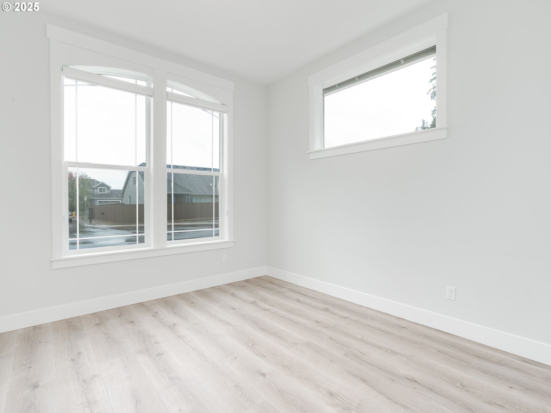17613 NE 75TH CIR