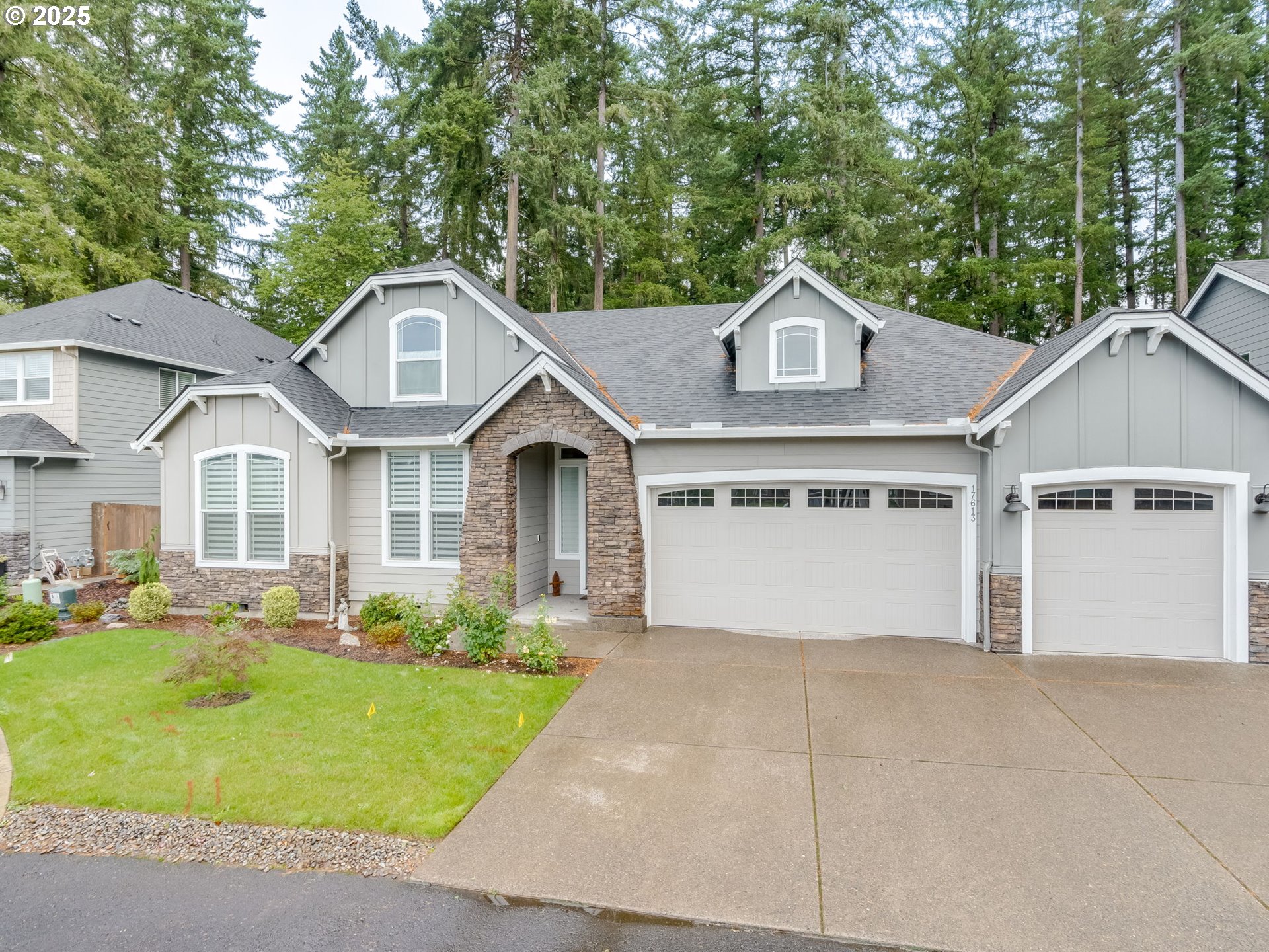 17613 NE 75TH CIR