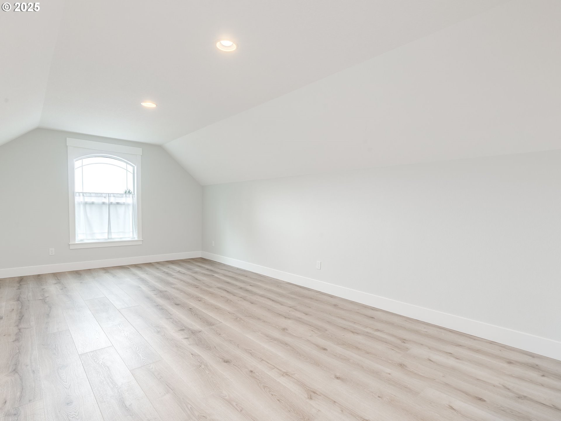 17613 NE 75TH CIR