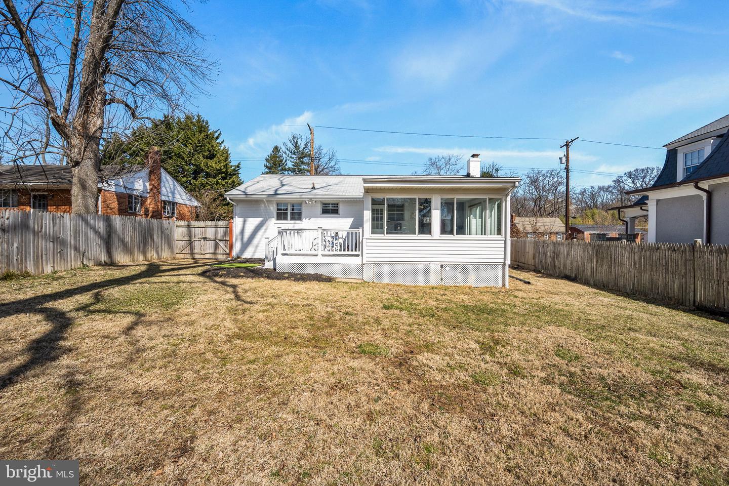 5020 River Rd