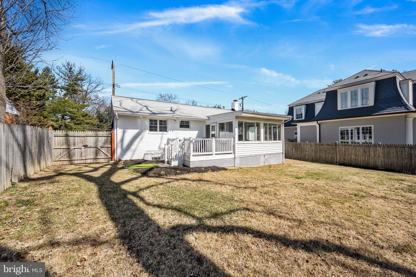 5020 River Rd