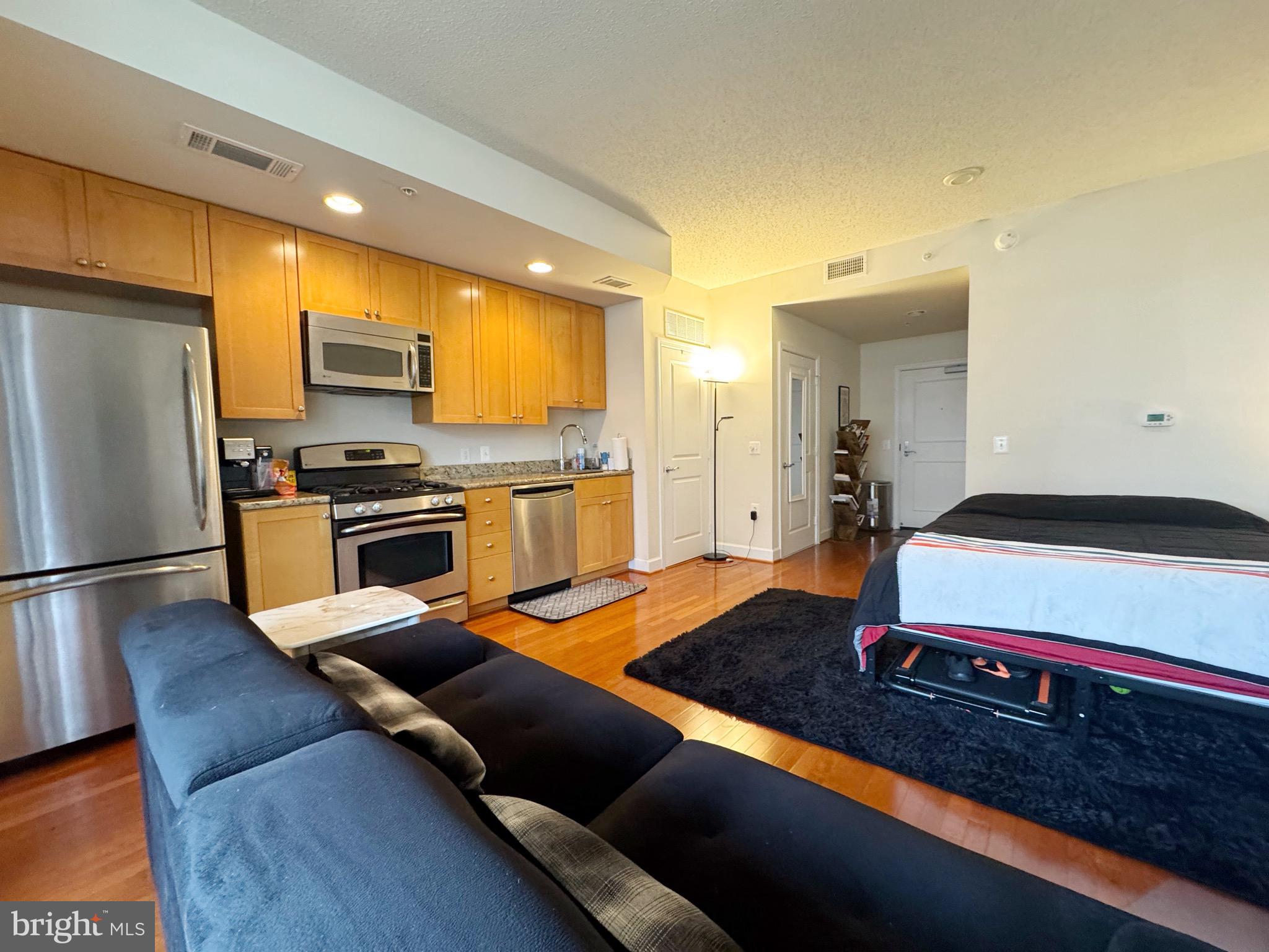 3650 GLEBE ROAD S 249