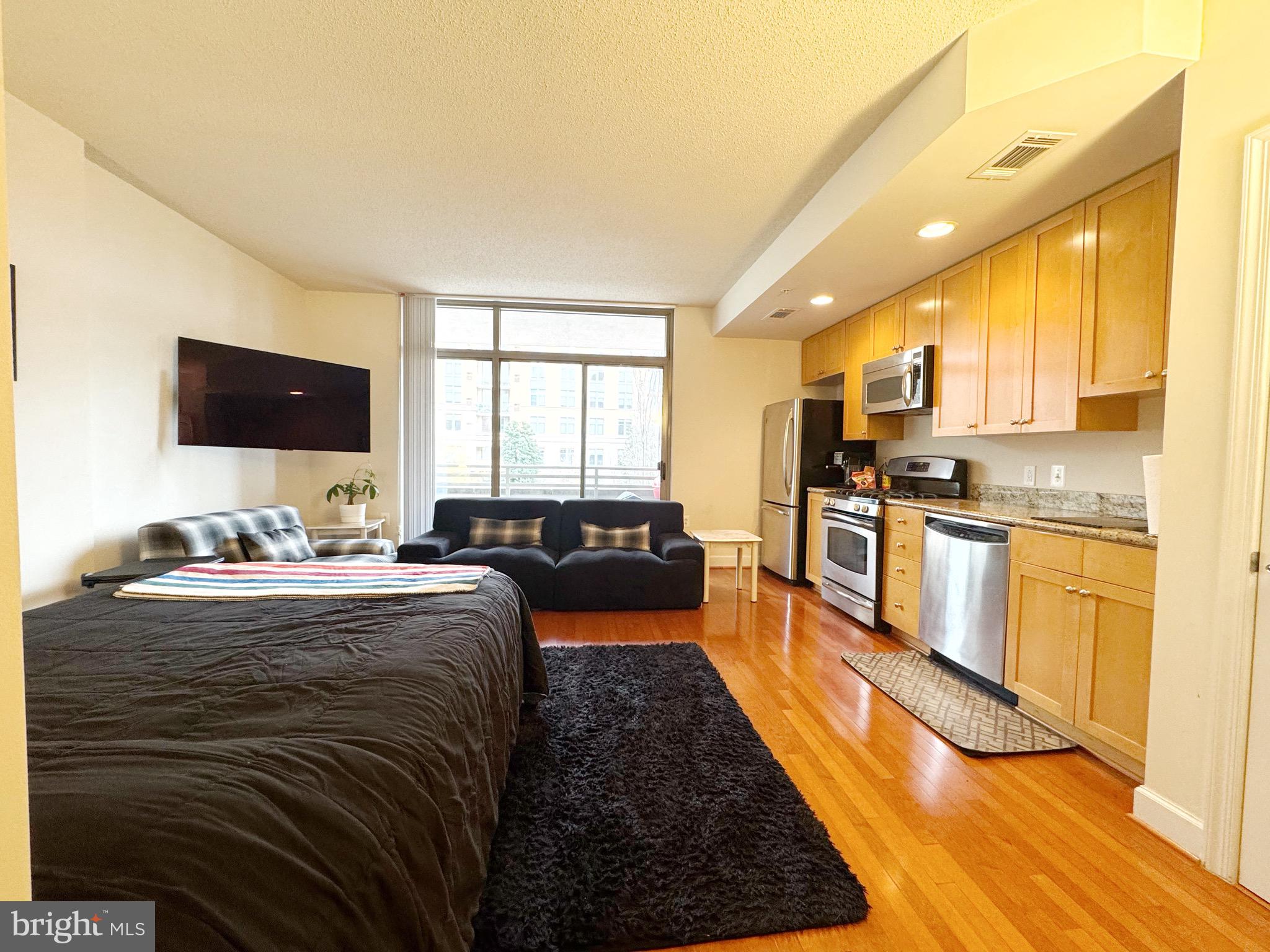 3650 GLEBE ROAD S 249