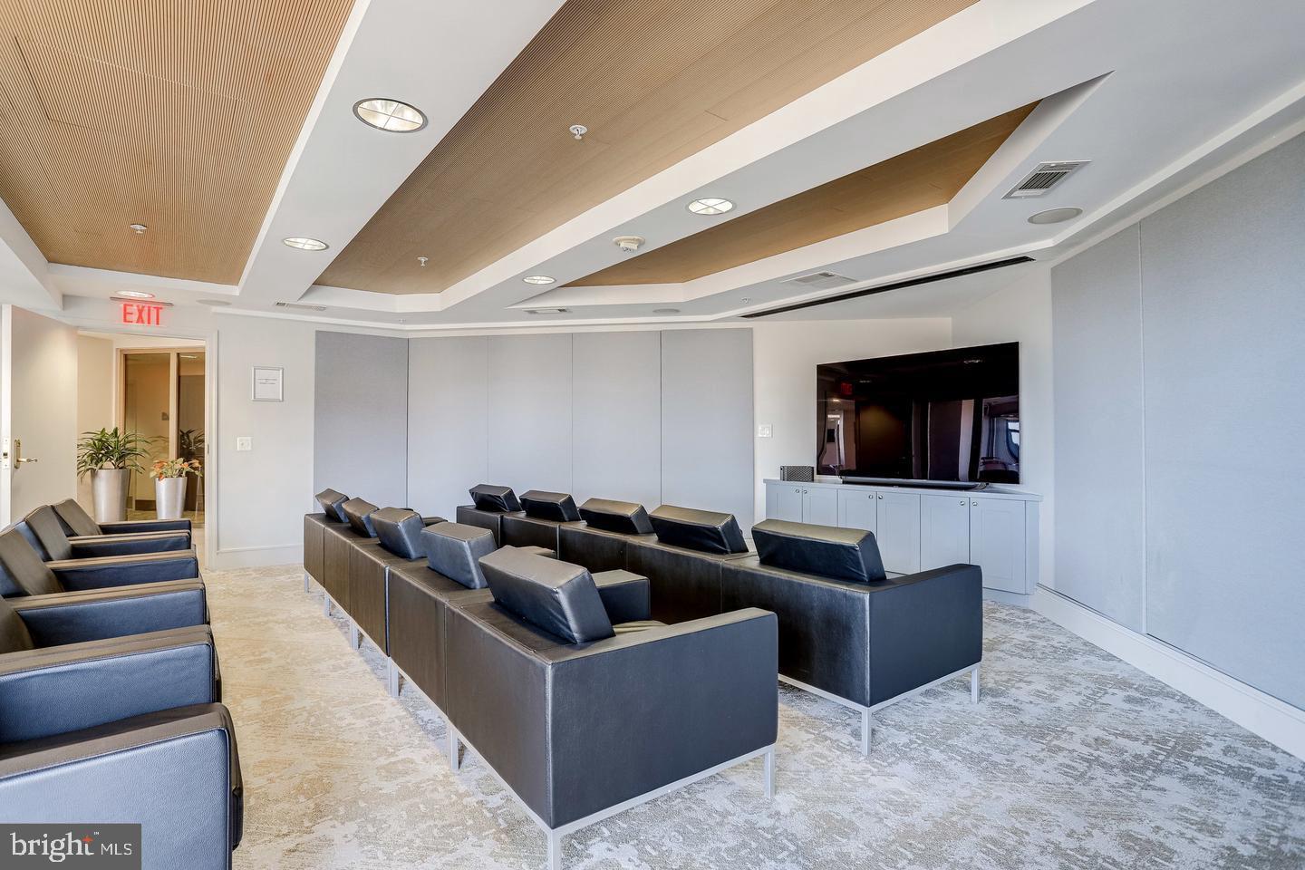 3650 GLEBE ROAD S 249