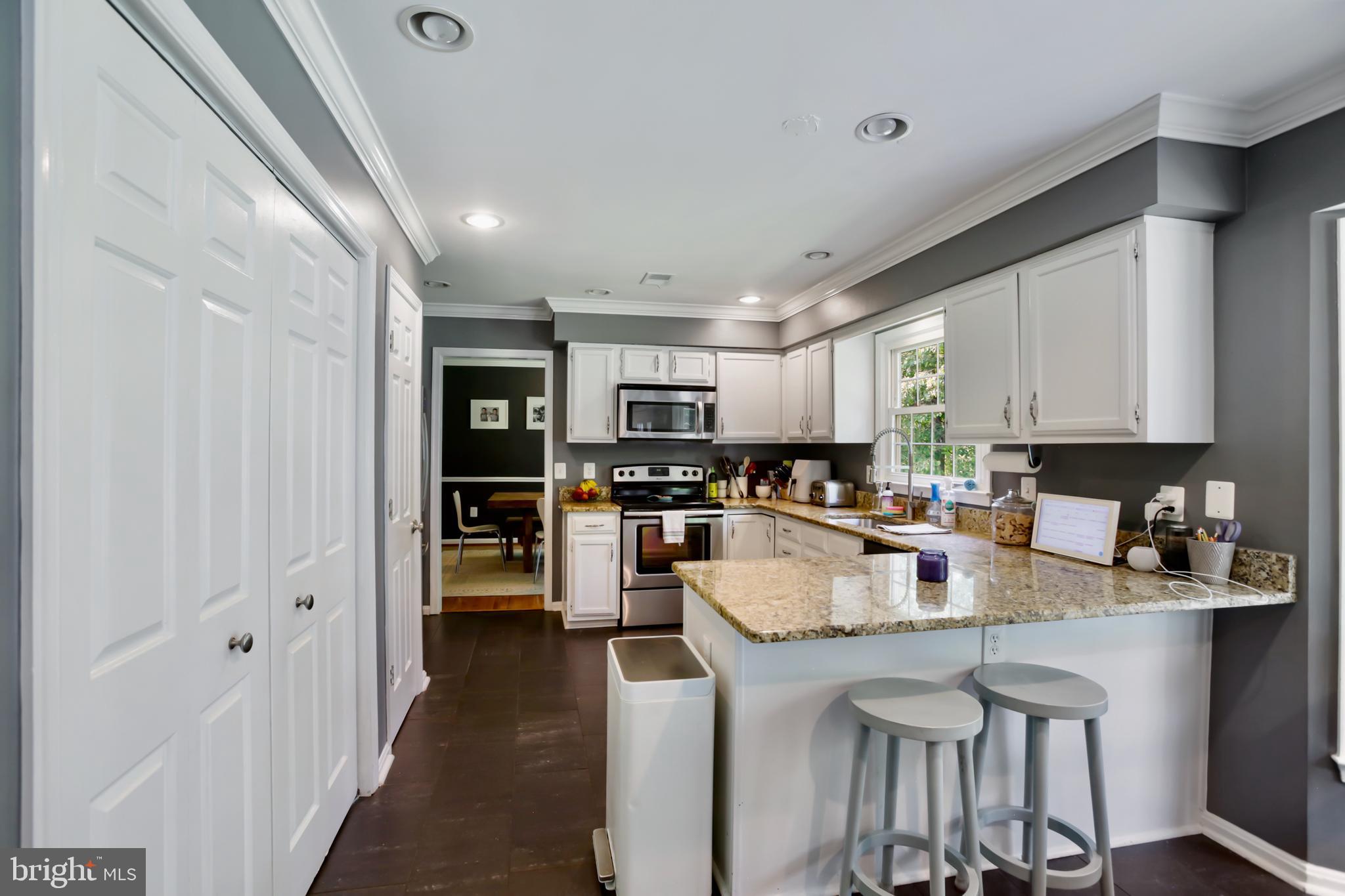 8518 CHASE GLEN CIRCLE