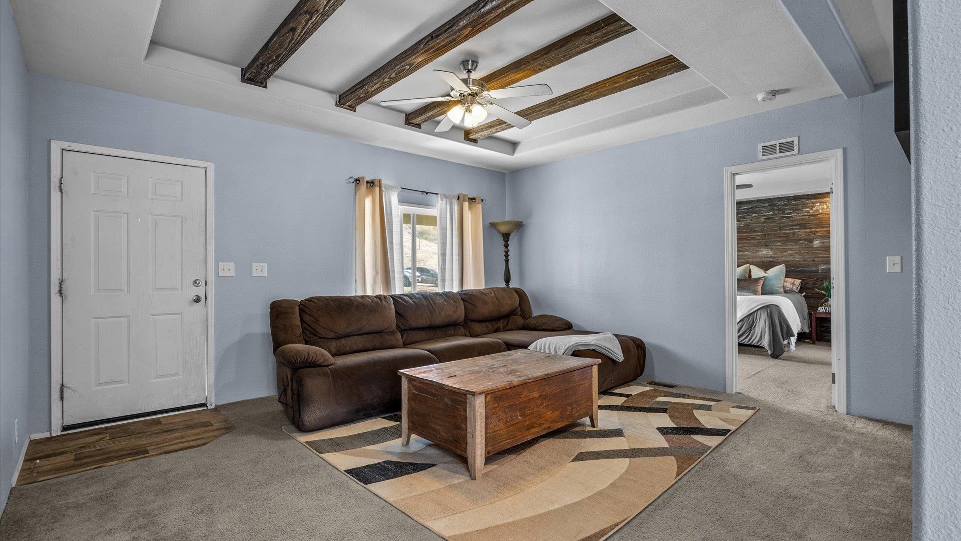 1715 10 Road