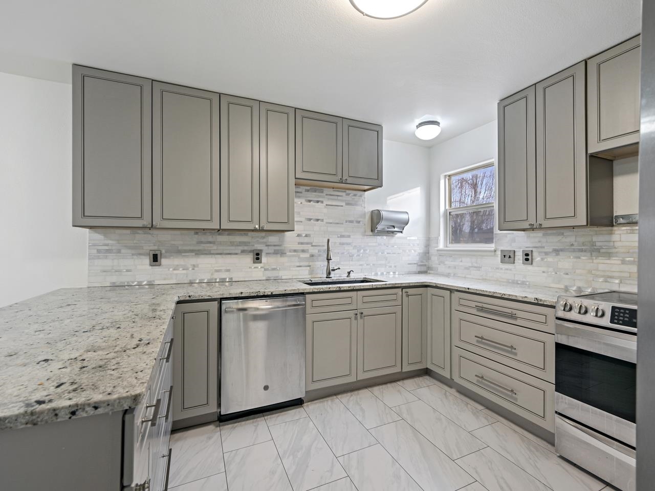 630 1/2 Maurine Lane