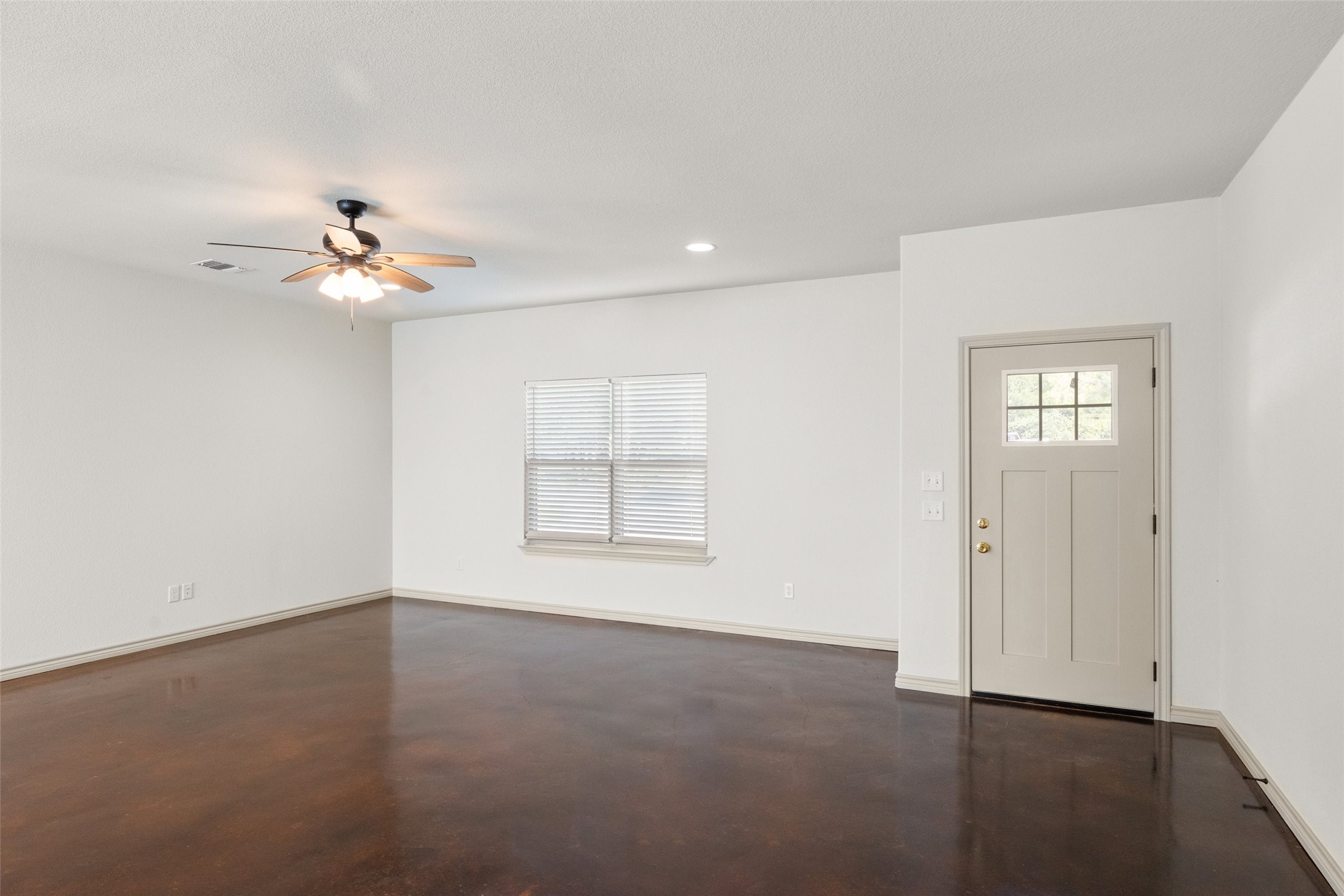 5441 Tin Top Highway