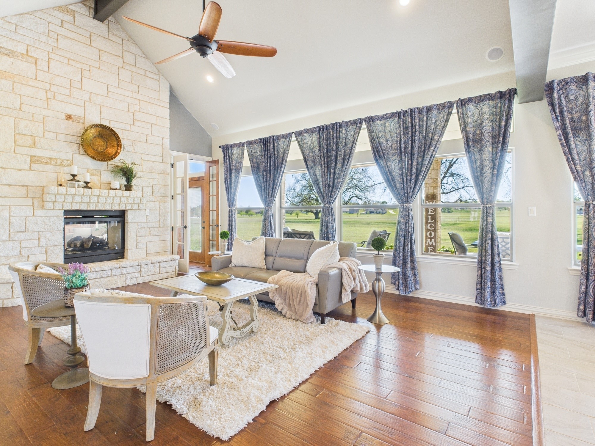 1211 E Scandinavian Court