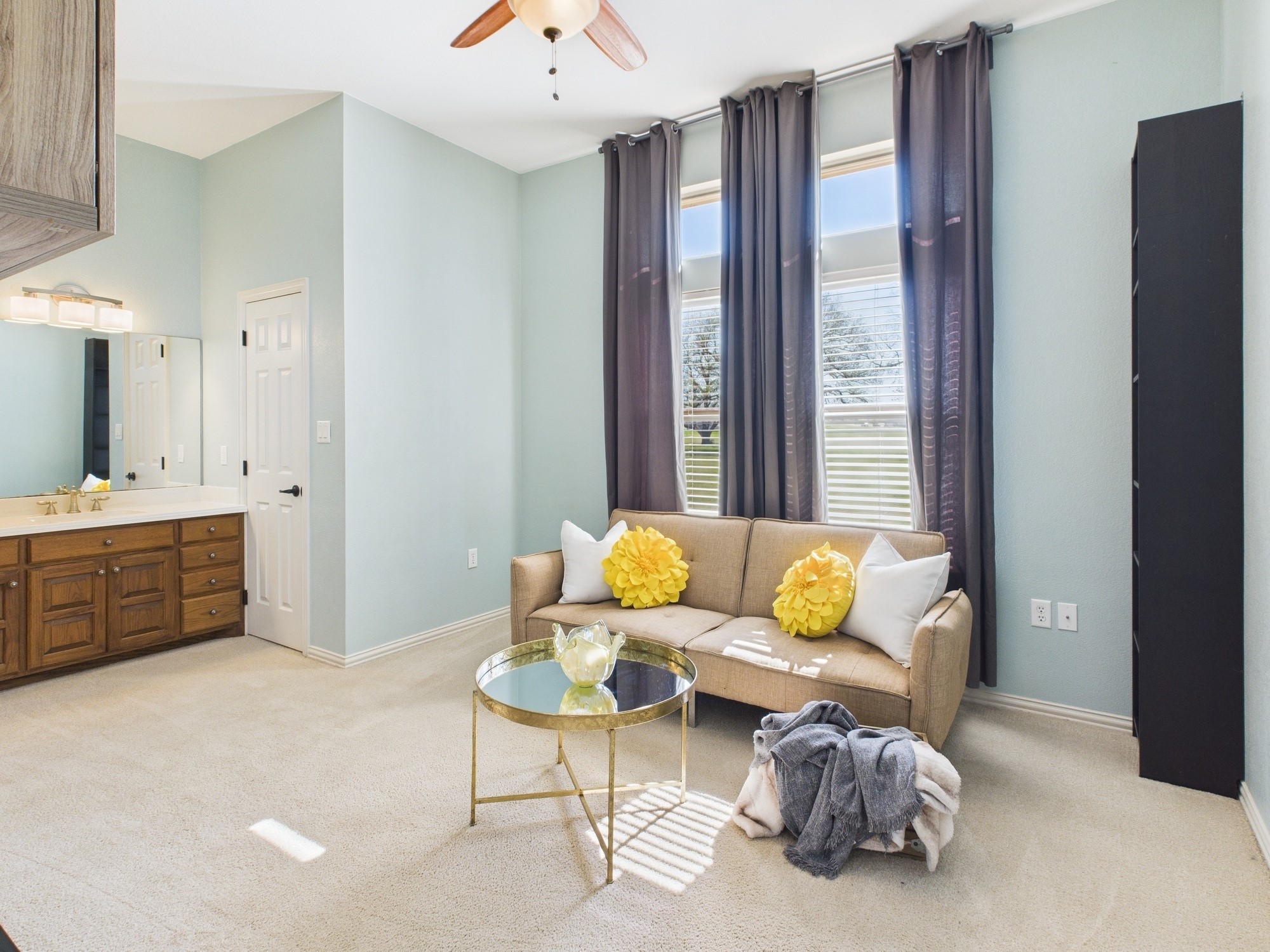 1211 E Scandinavian Court