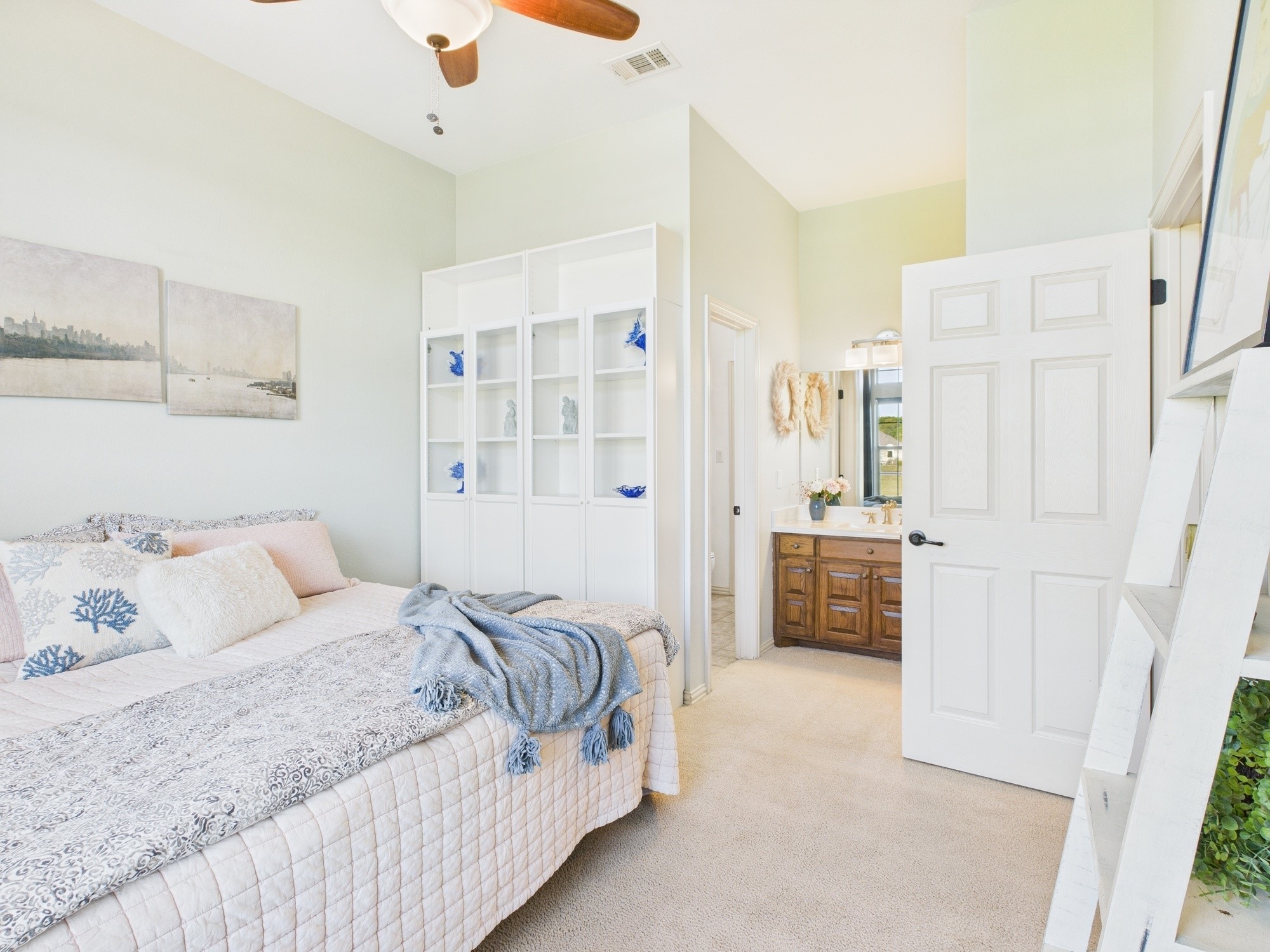 1211 E Scandinavian Court