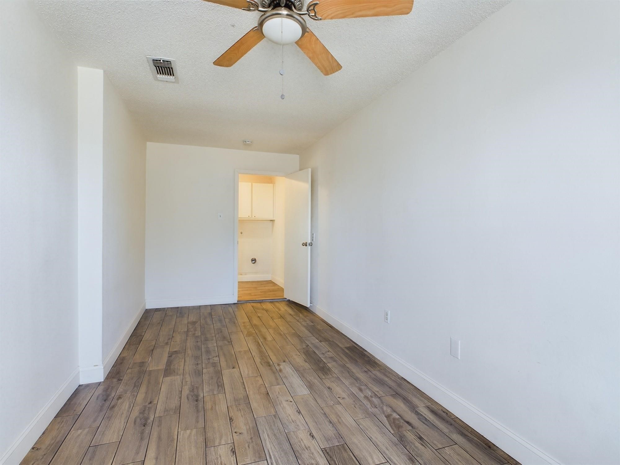 1432 W Torrey Street