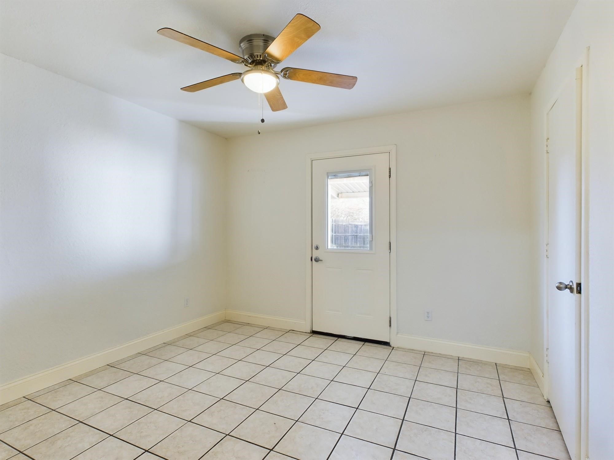 1432 W Torrey Street