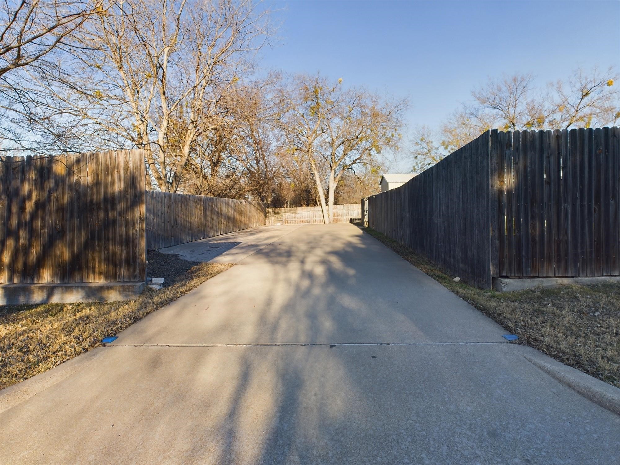 1432 W Torrey Street