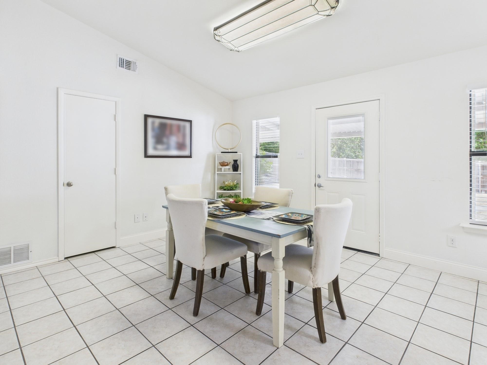 1432 W Torrey Street