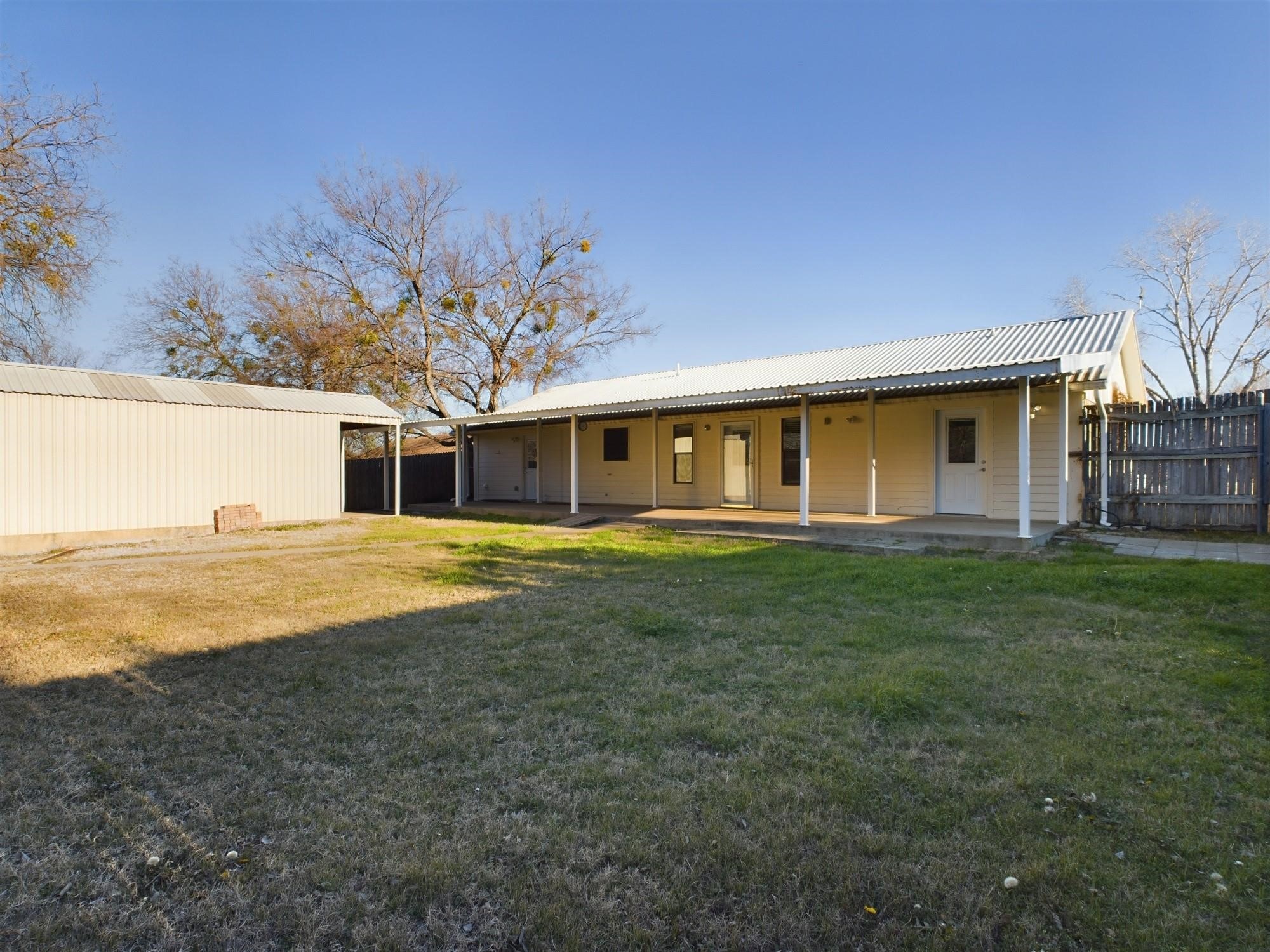 1432 W Torrey Street