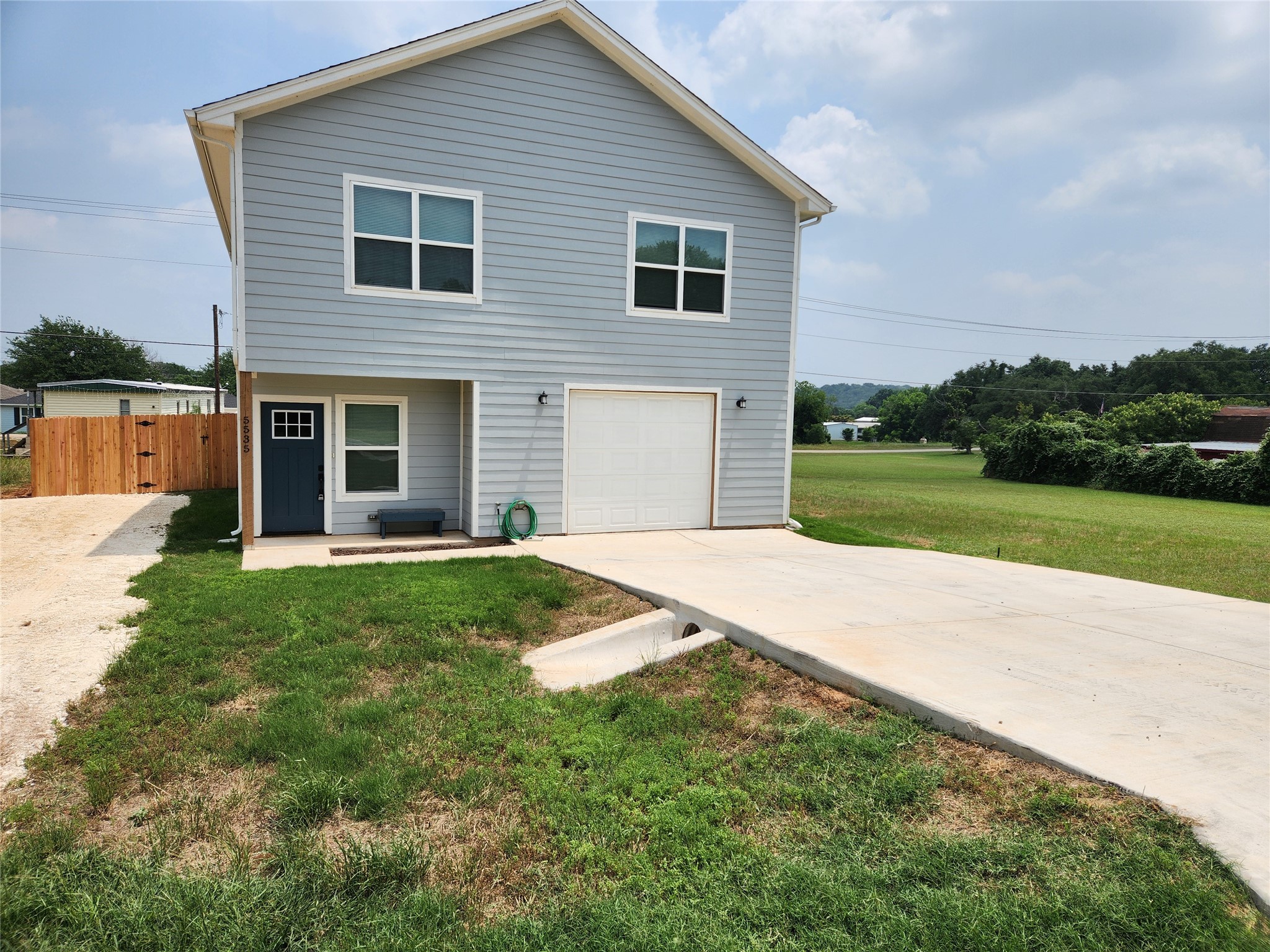 5521 Tin Top Highway