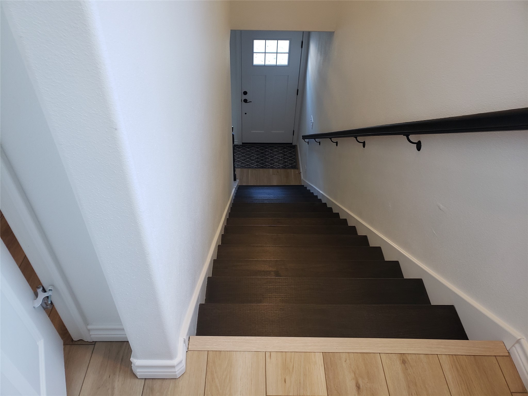 5521 Tin Top Highway