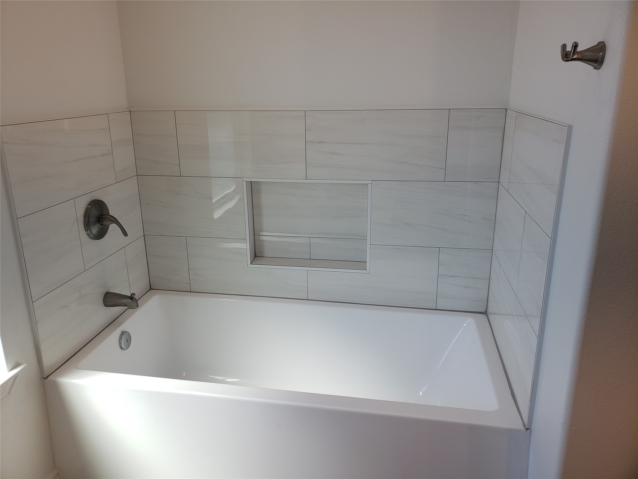 5521 Tin Top Highway