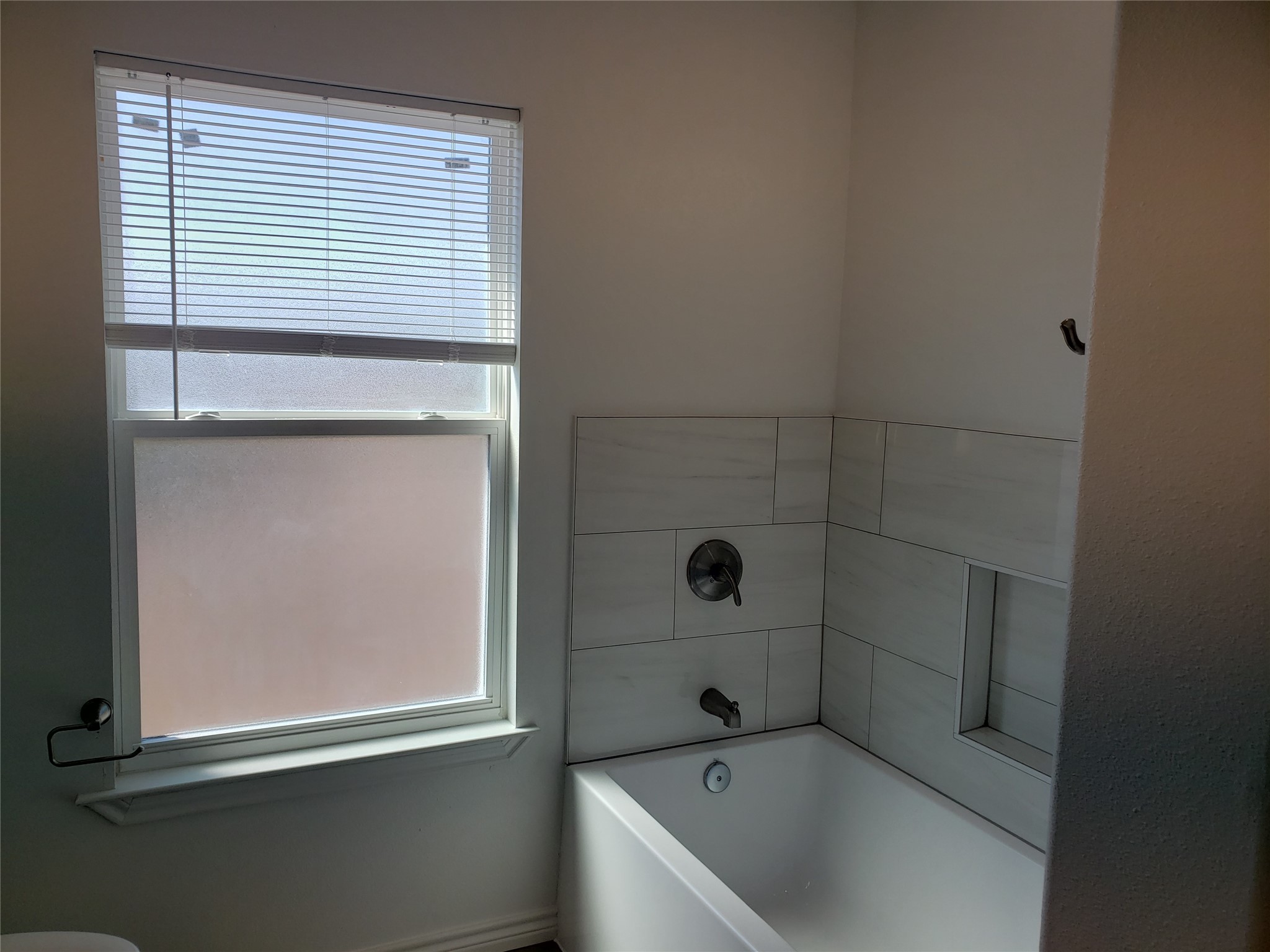 5521 Tin Top Highway