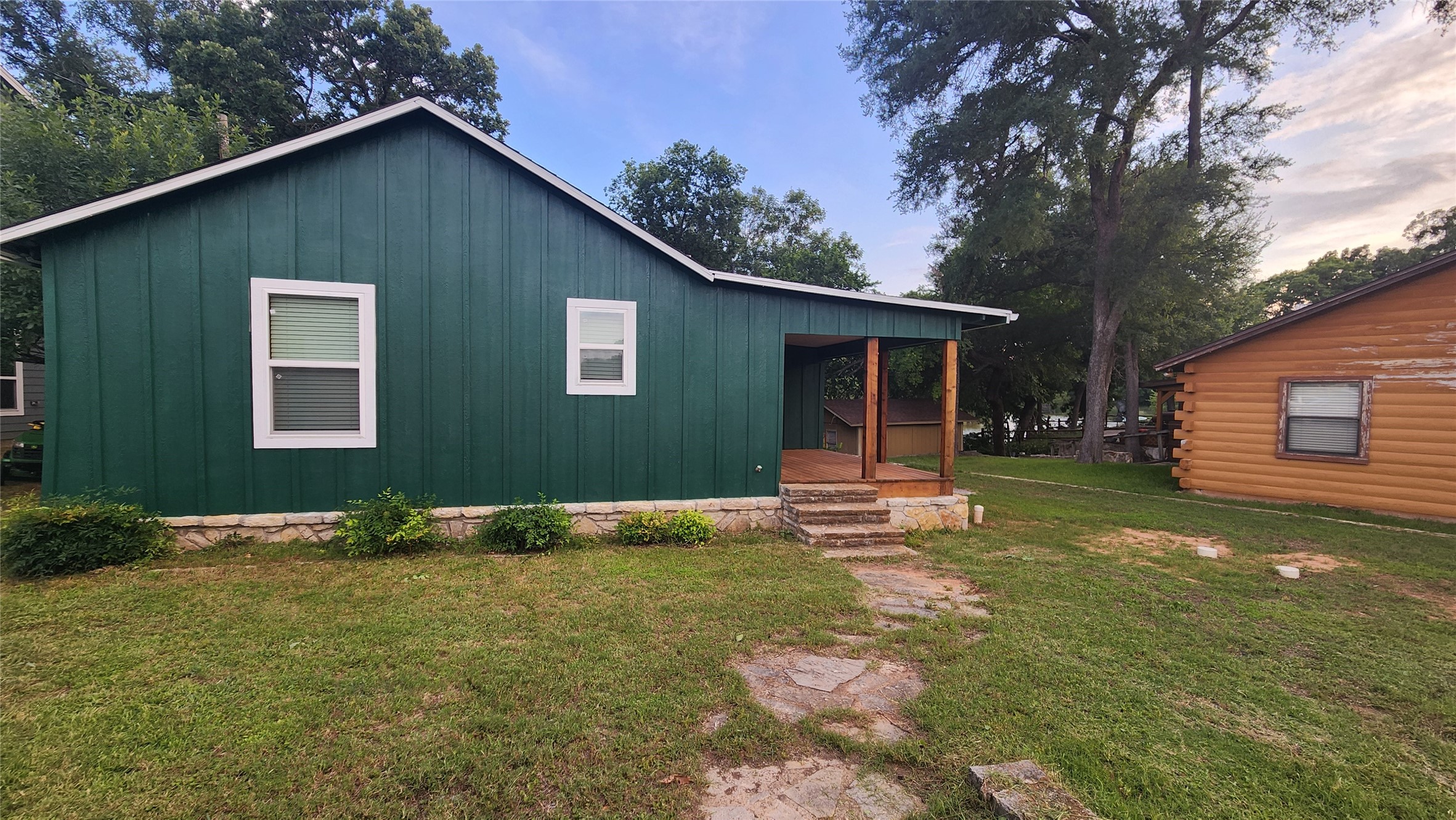 3307 Robinson Creek Drive