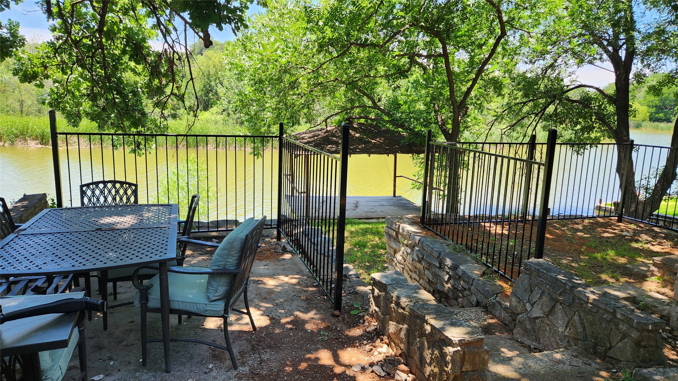 3307 Robinson Creek Drive