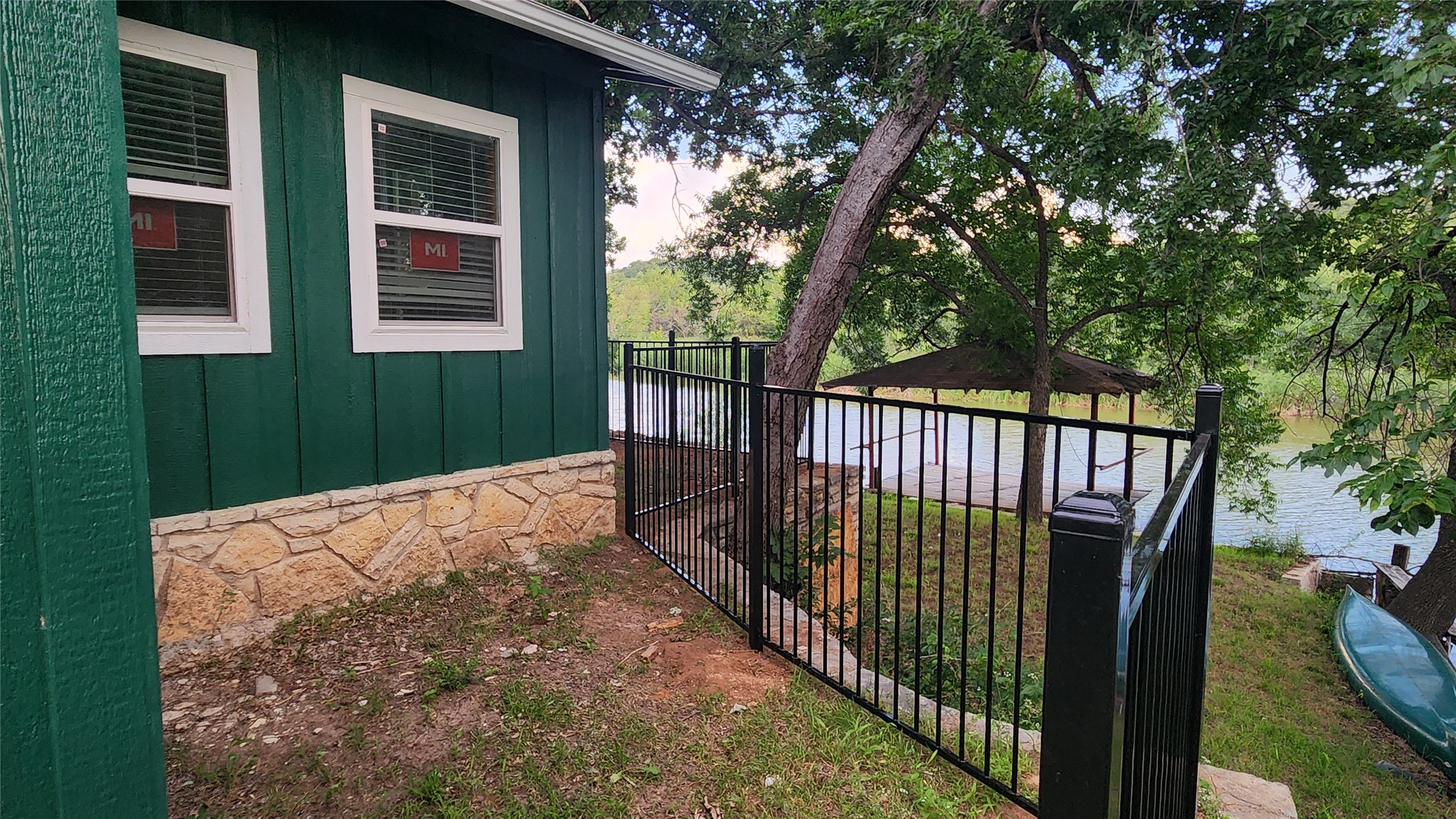 3307 Robinson Creek Drive