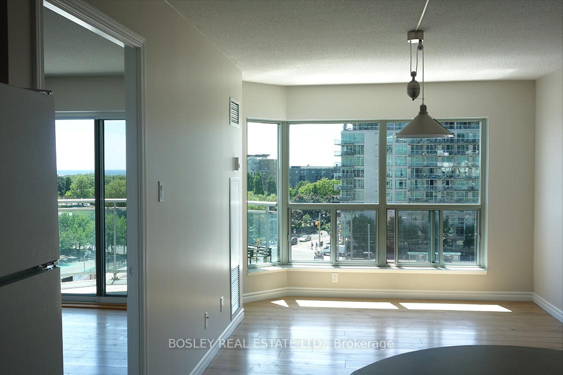 600 Queens Quay W 828, Toronto Unit: 828