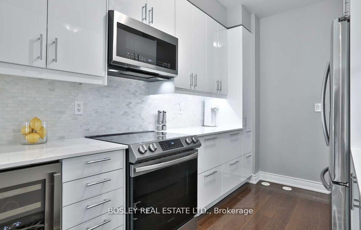 #148 - 45 Hargrave Lane 