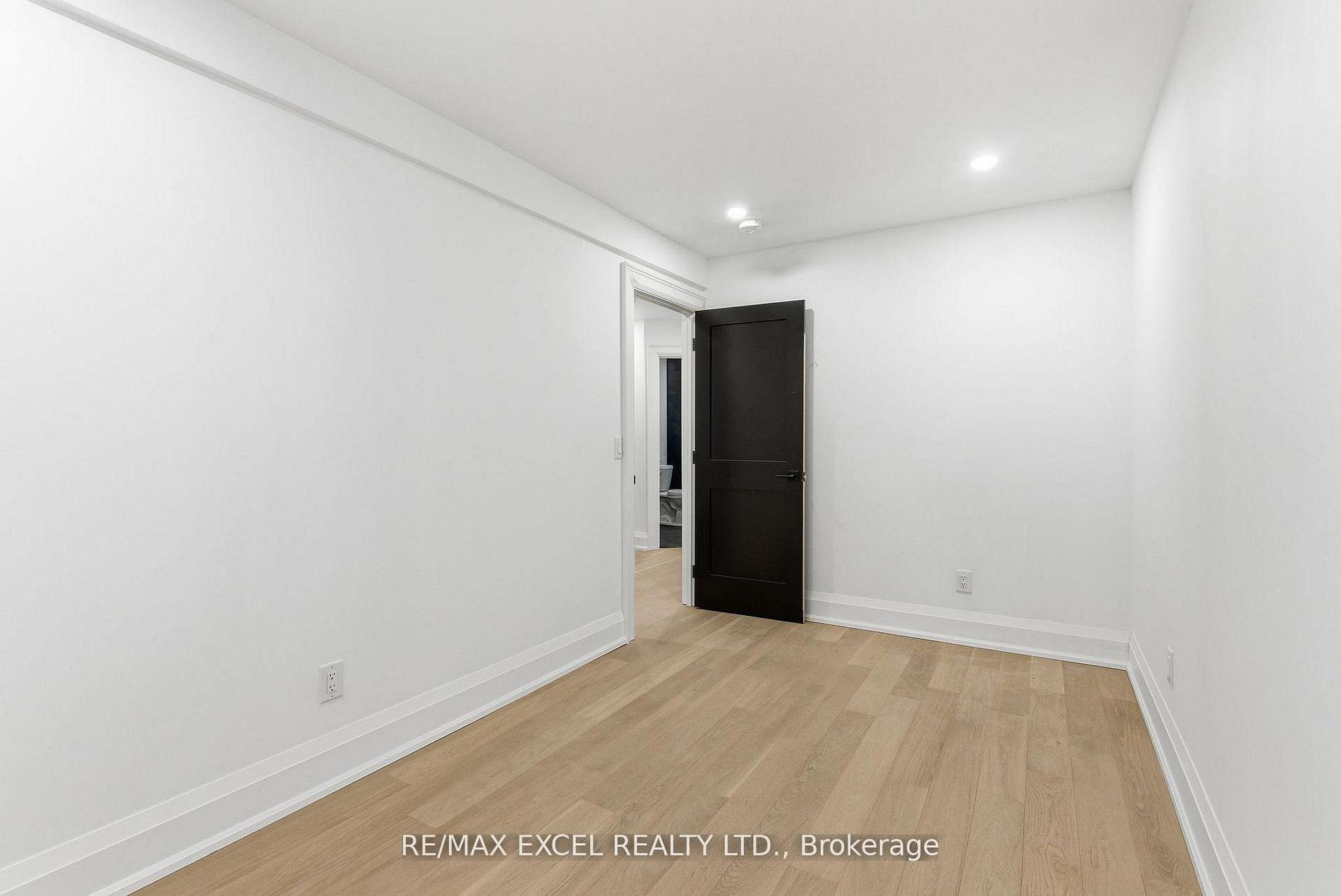 34 Raymond Avenue, Toronto